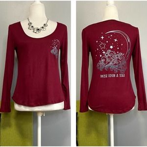 Stunner Burgundy Red Wish Upon A Dream Graphic Long Sleeve Top NEW